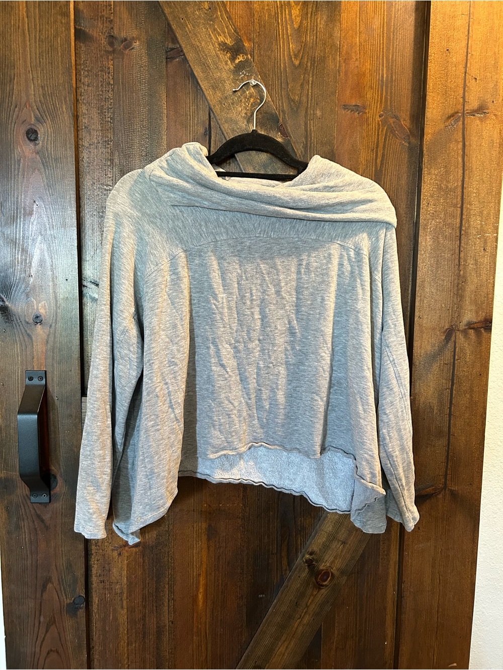 Eillen Fisher Light Gray funnel neck crop top Sweater size M